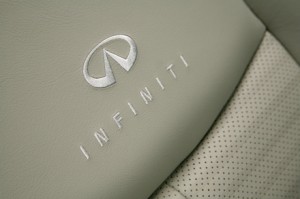 infinitym_seat_tta