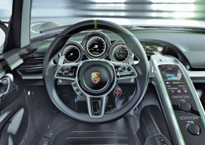 porsche918_int_tta